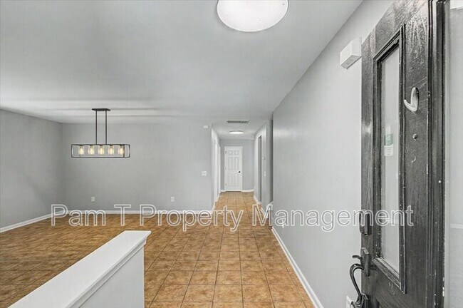4 Bainbridge Way