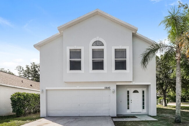 Building Photo - 5840 Lake Front Dr