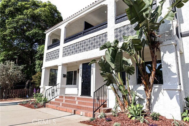 Building Photo - 1039 Gladys Ave