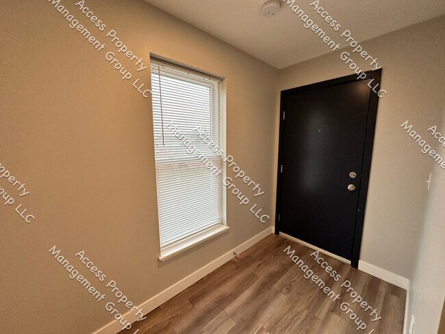 Photo - Grand Rapids / Kentwood Newer Apartments!