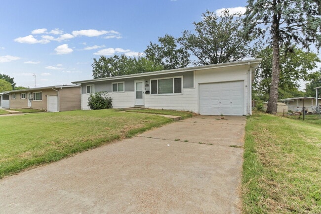 2615 Flamingo Dr