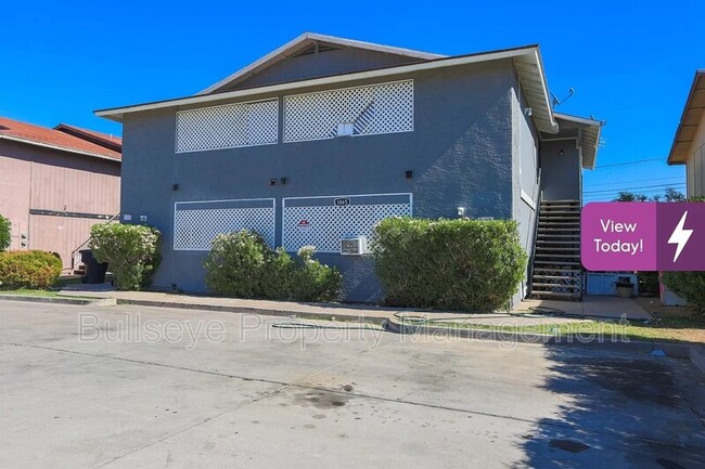 Photo - 1865 N Spring Unidad 201 Rental