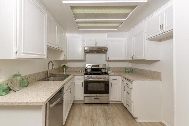 Photo - Denny Avenue Apartments