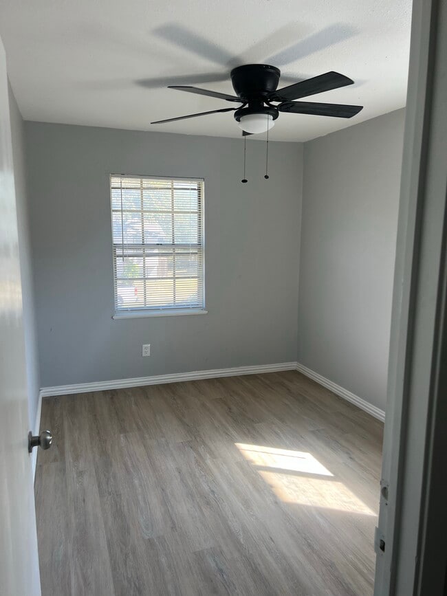 Photo - 1010 Monticlair