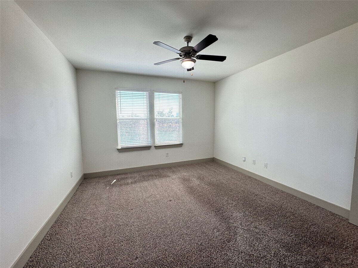 Photo - 145 Heights Blvd Unit 117