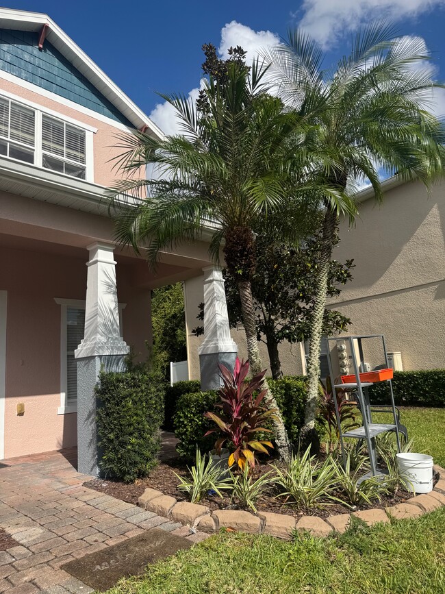 Building Photo - 16089 Old Ash Loop