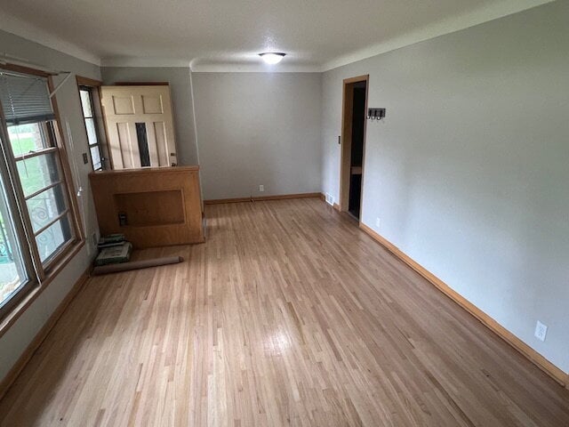 Building Photo - Updated 5-Bedroom Roseville Home with Yard...