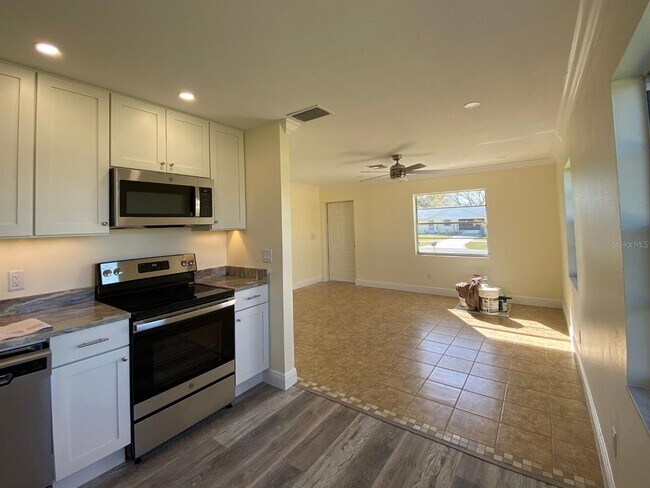 Photo - 6368 Sunnybrook Blvd