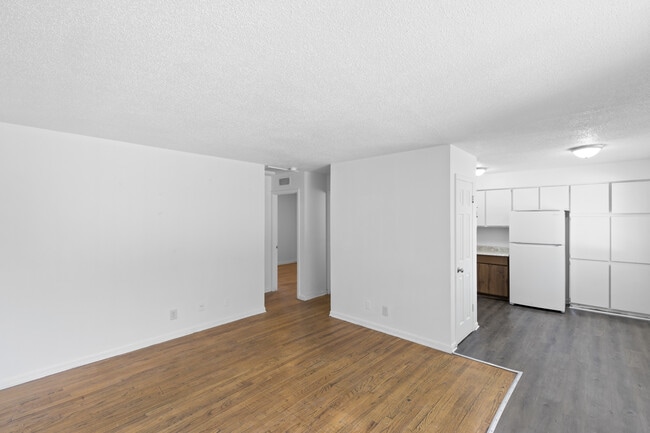 Photo - 922 Holmes Apartments