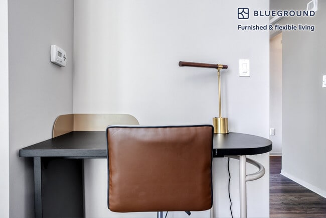 Photo - 45 Stuart St Unidad FL6-ID626