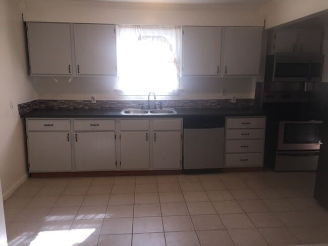 Photo - 3739 Tait Terrace