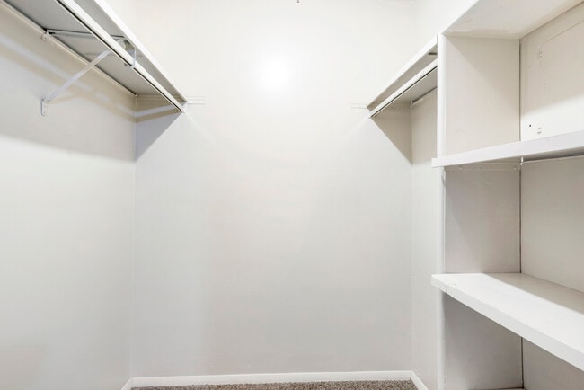 Photo - Hitchcock Apartments