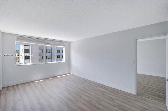 Photo - 1345 Lincoln Rd Unit 501