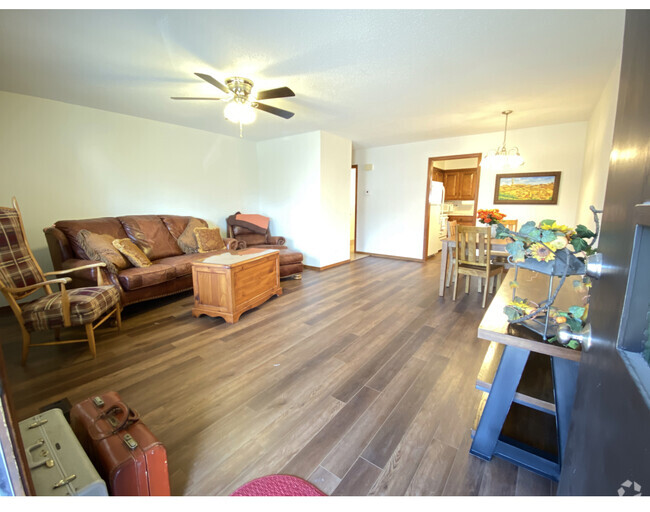 Living Room - 310 Magnolia Dr Rental