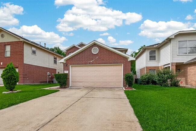 Photo - 3807 Gardenia Bend