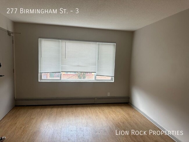 Photo - 277 Birmingham St Unit 3