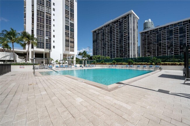 Photo - 1925 Brickell Ave Unit 404 D