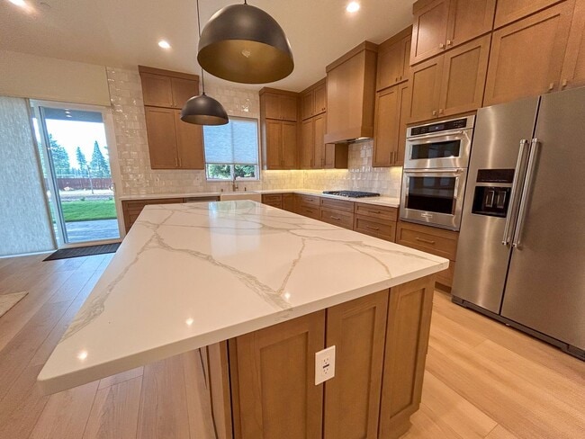 Photo - NEWLY BUILT HOME 4 Bed 2.5 Bathroom House in Paradise! Electricity and Solar Included!