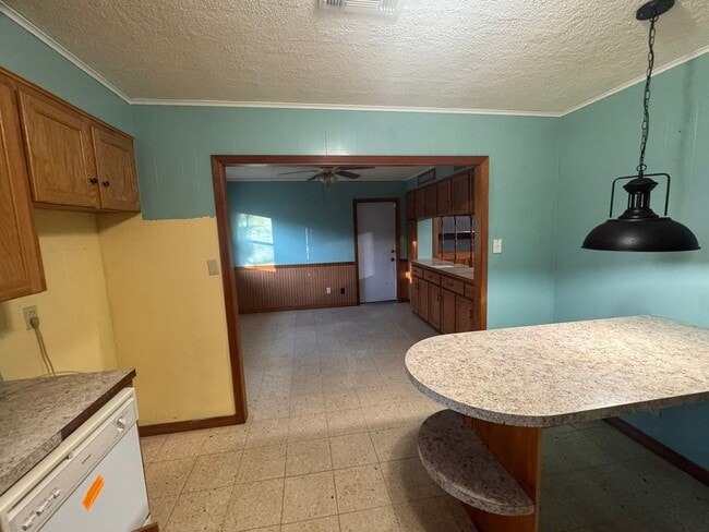 Photo - 196 Burney Dr