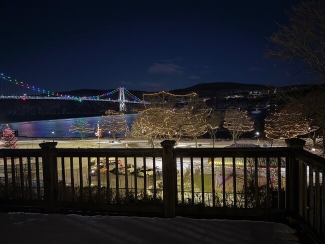 Building Photo - 9 N Water St Unit 9