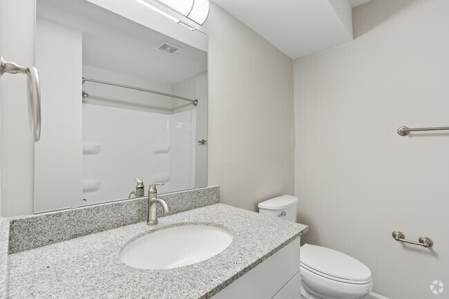 The Maple 2BR, 2BA - 1,075SF - Bathroom