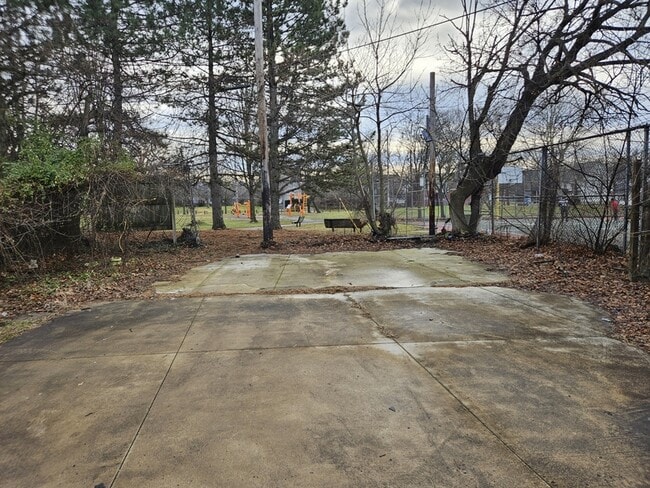 Photo - 11600 Beulah Ave