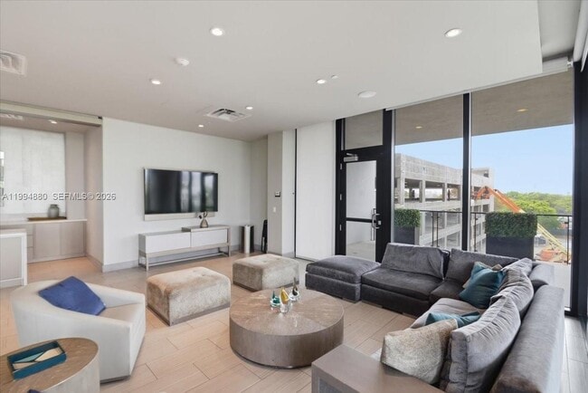 Building Photo - 5300 Paseo Blvd Unit 1803