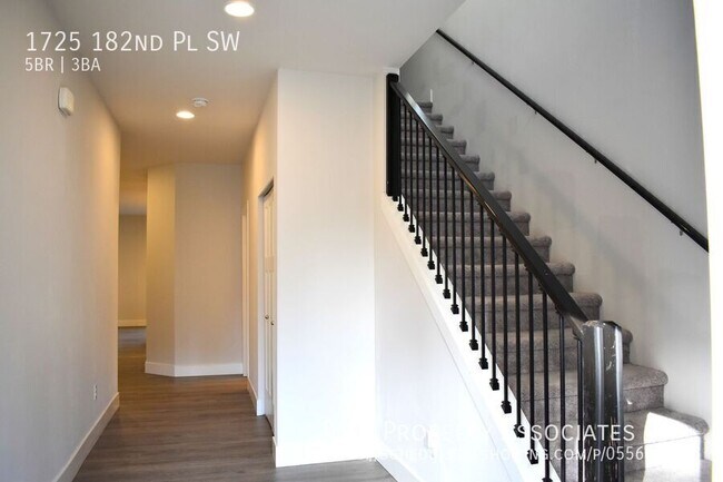 Photo - 1725 182nd Pl SW