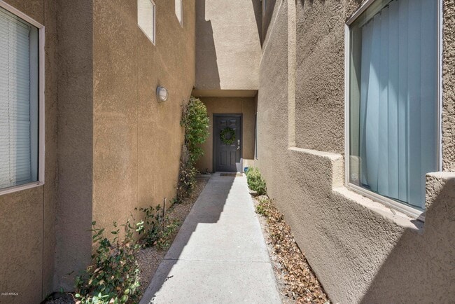 Photo - 4644 N 22nd St Unit 1017