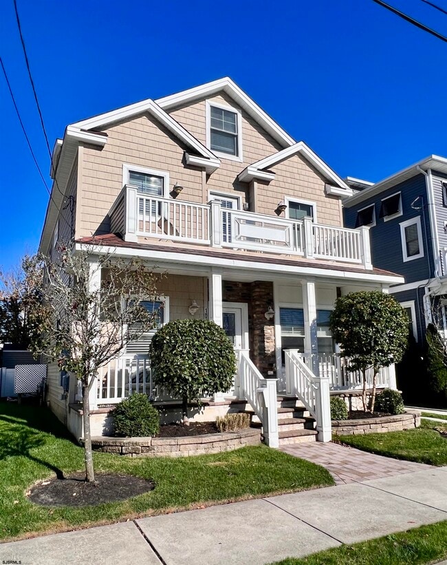 107 N Douglas Ave