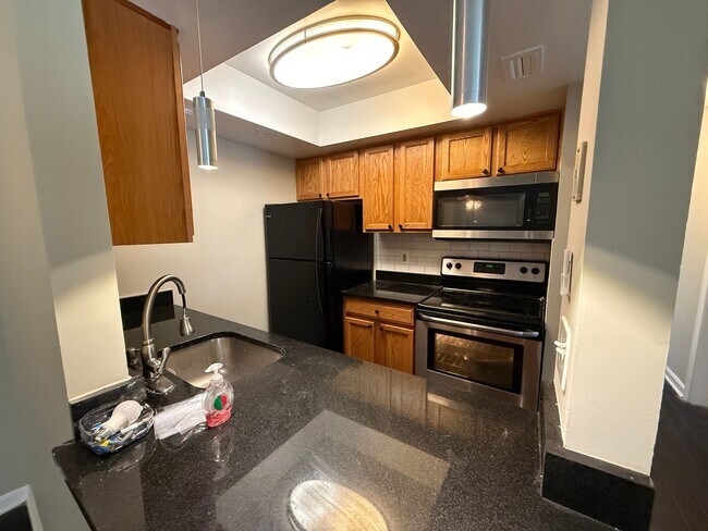 Photo - 14807 Rydell Rd