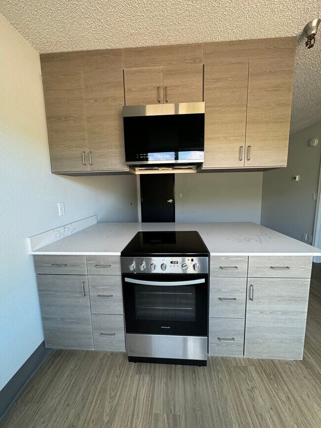 Photo - Apartment with unique floor plan - Shasta ...