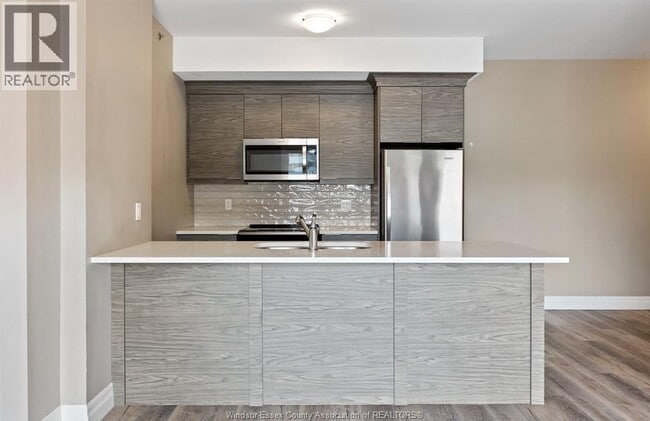 Photo - 955 Ouellette Ave Unit 205