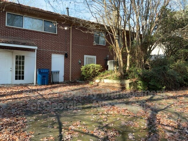 Photo - 2190 Kennesaw Due West Rd NW