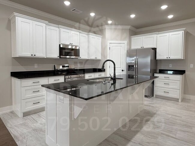 Building Photo - Garrison | Brand New Duplex in Siloam Springs!