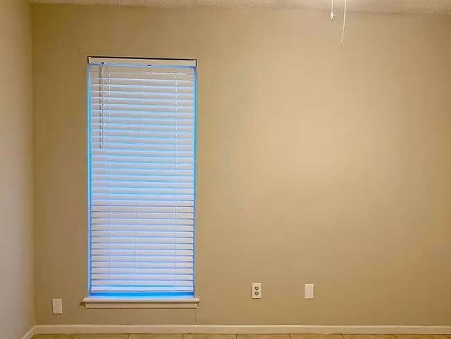 Photo - 733 Chaparral Cir Unit 1