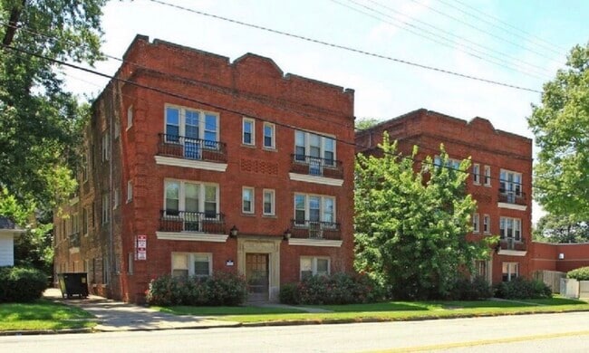 Building Photo - 2534 Noble Rd Unit 9