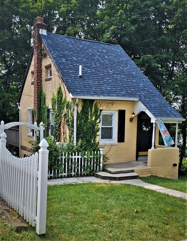 20 Elm Ave