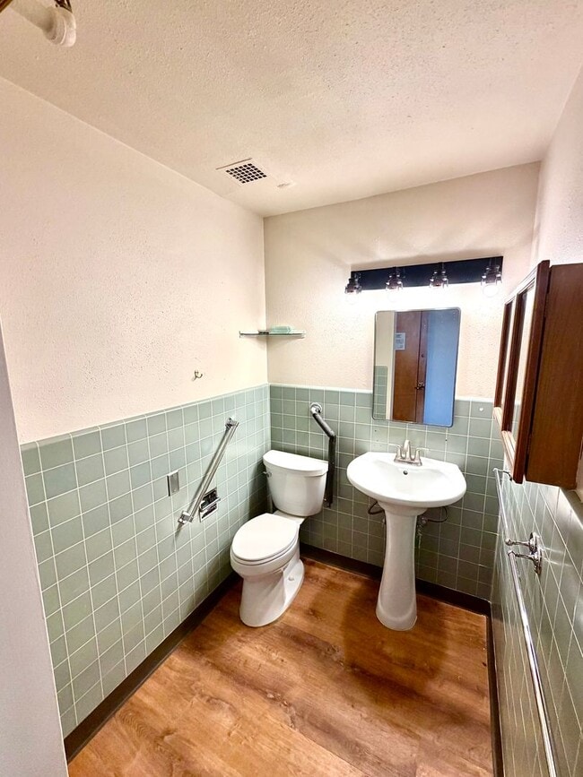 Photo - 3959 Sheridan Ave Unit 3959 Sheridan Ave Apt 212