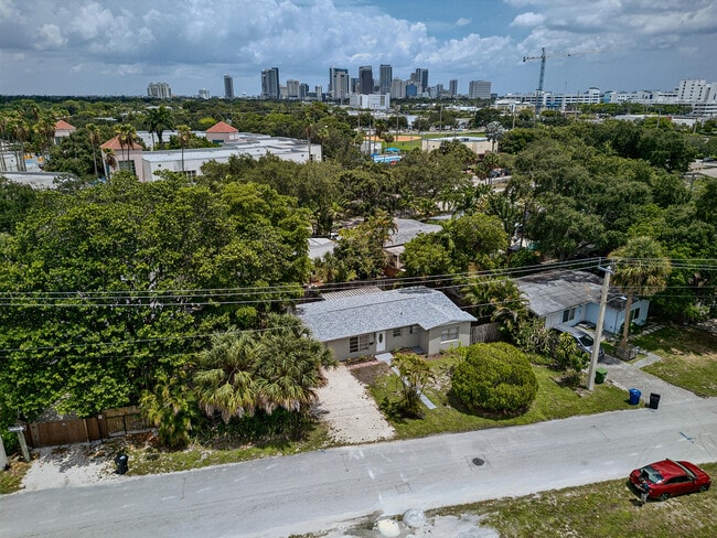 Photo - 317 SW 19th St