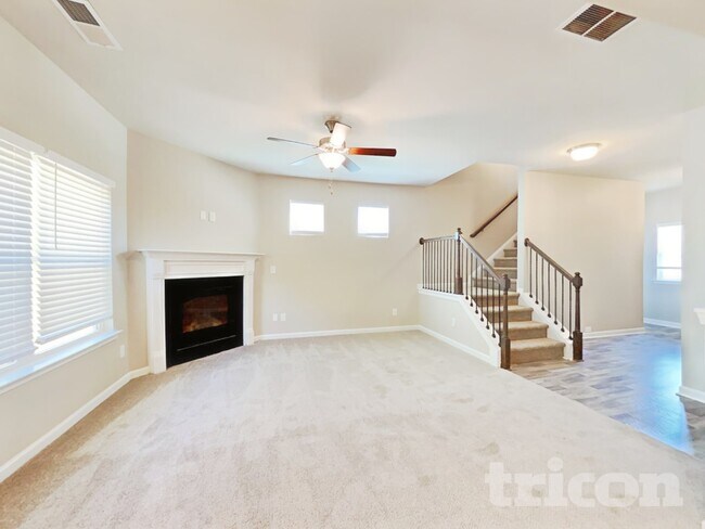 Photo - 228 Arbor Dr