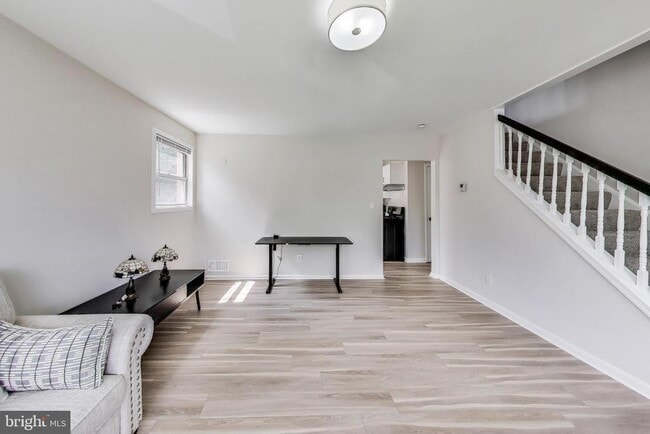 Photo - 3407 Floral St