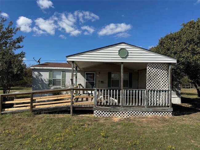 Photo - 114 Speir Ln