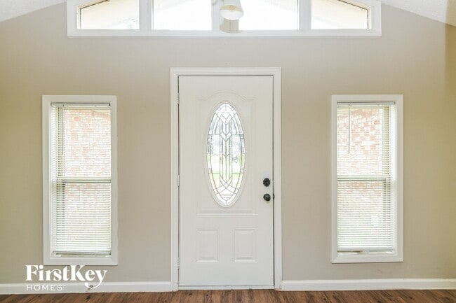 Photo - 2100 Cedar Ct