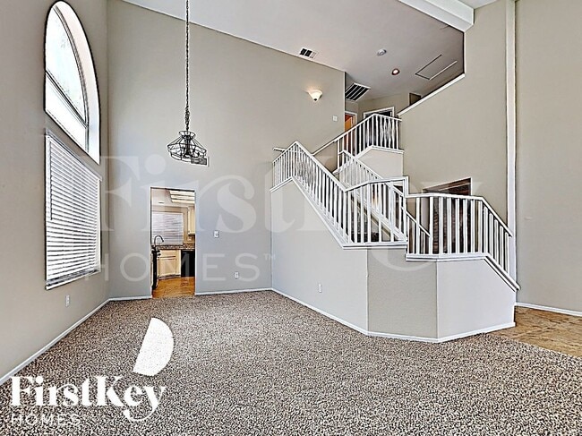 Photo - 1683 Black Hills Way