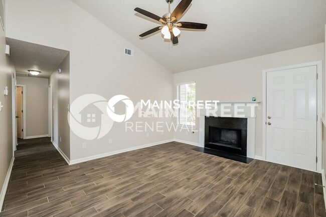 Photo - 3 Bedroom Pet-Friendly Home in Rex, GA with Main Street Renewal