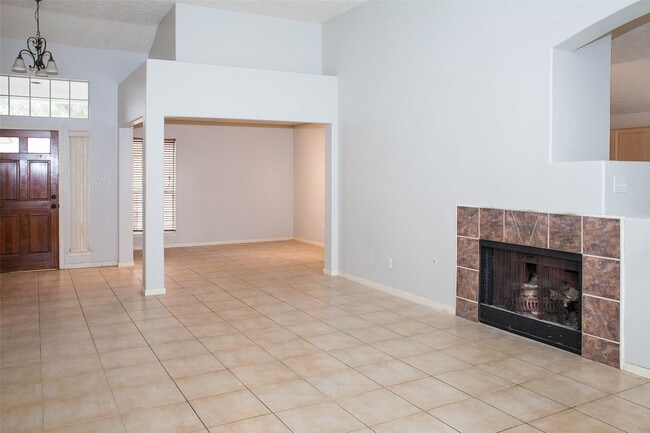 Photo - 6223 Newbury Dr