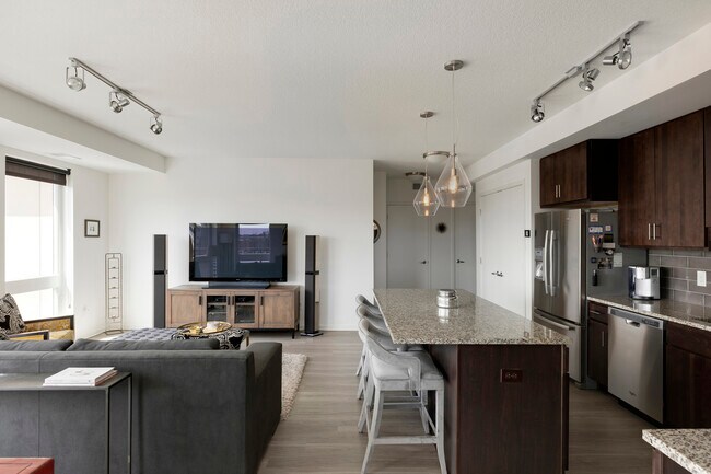 Laguna Apartments