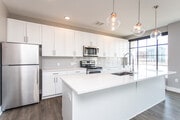 1BR, 1BA - 891 SF