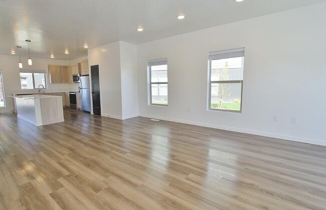 Photo - 3918 Brian Ave. Unit 102